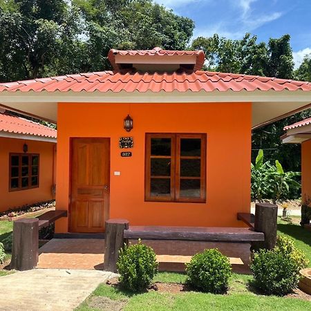 Baanphuthadol Hotel Mae Hong Son Luaran gambar
