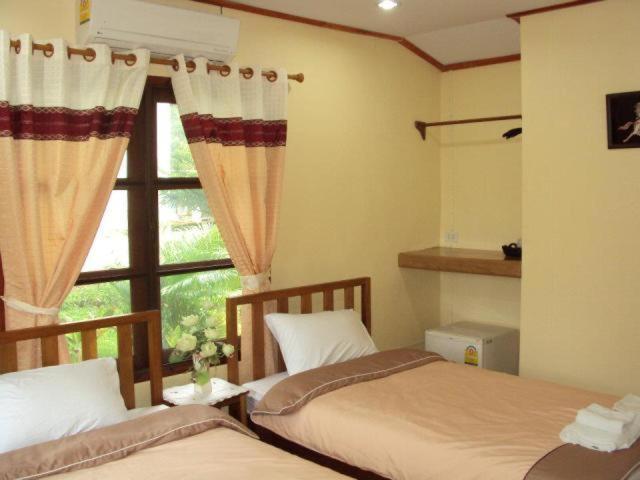 Baanphuthadol Hotel Mae Hong Son Luaran gambar
