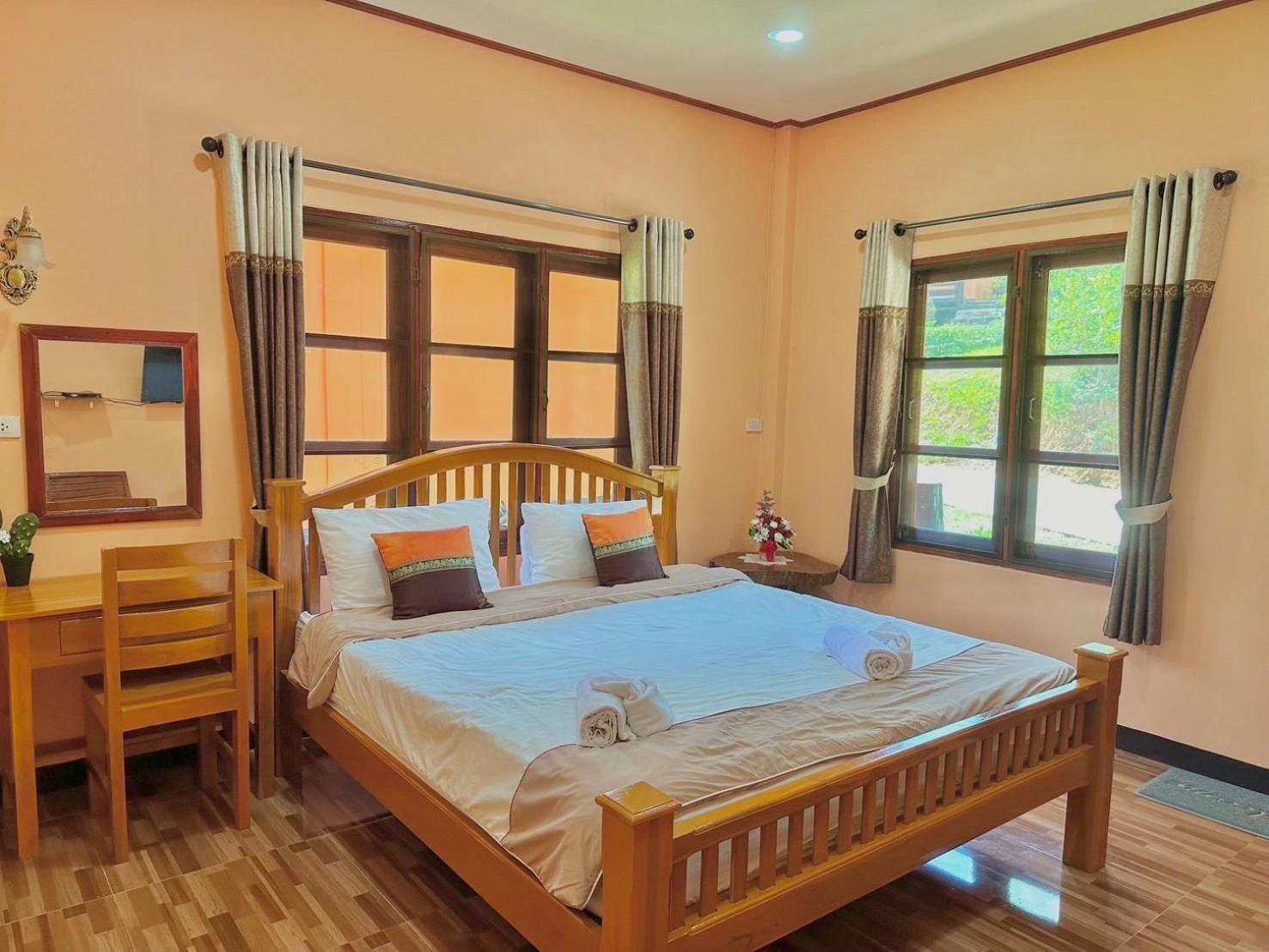 Baanphuthadol Hotel Mae Hong Son Luaran gambar