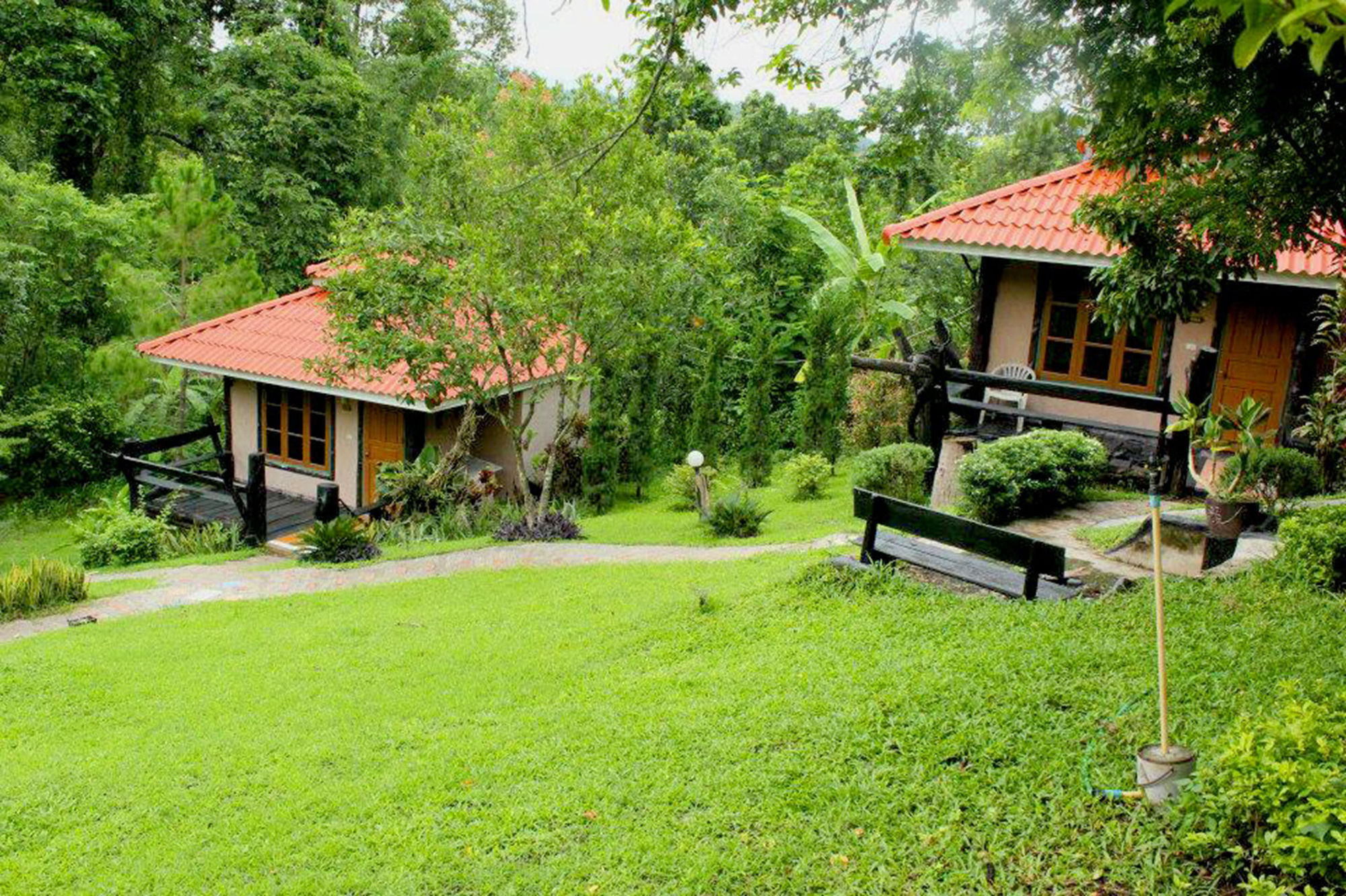 Baanphuthadol Hotel Mae Hong Son Luaran gambar